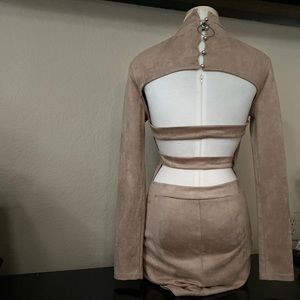 🌶Long sleeve open back dress